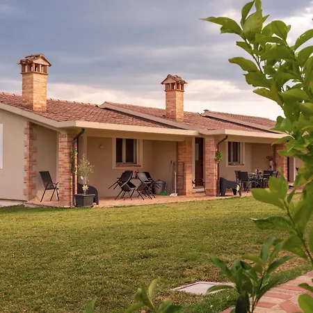 Con Piscina Сполето