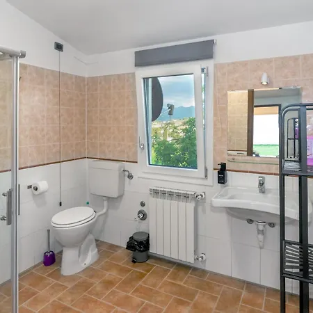 Con Piscina * Сполето