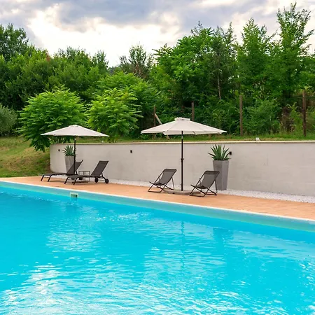 Con Piscina Апартаменты *